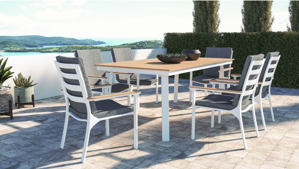 Saida Dining  L